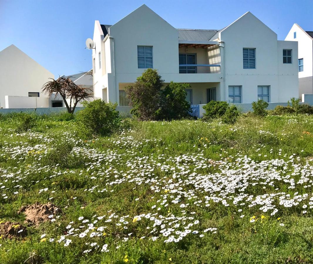 Perfect 10 - 10 To 13 Sleeper Luxury Holiday Home Breakage Deposit Of R2500 Per Weekend Lease Langebaan Extérieur photo