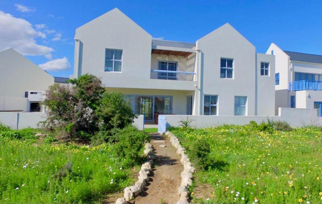 Perfect 10 - 10 To 13 Sleeper Luxury Holiday Home Breakage Deposit Of R2500 Per Weekend Lease Langebaan Extérieur photo