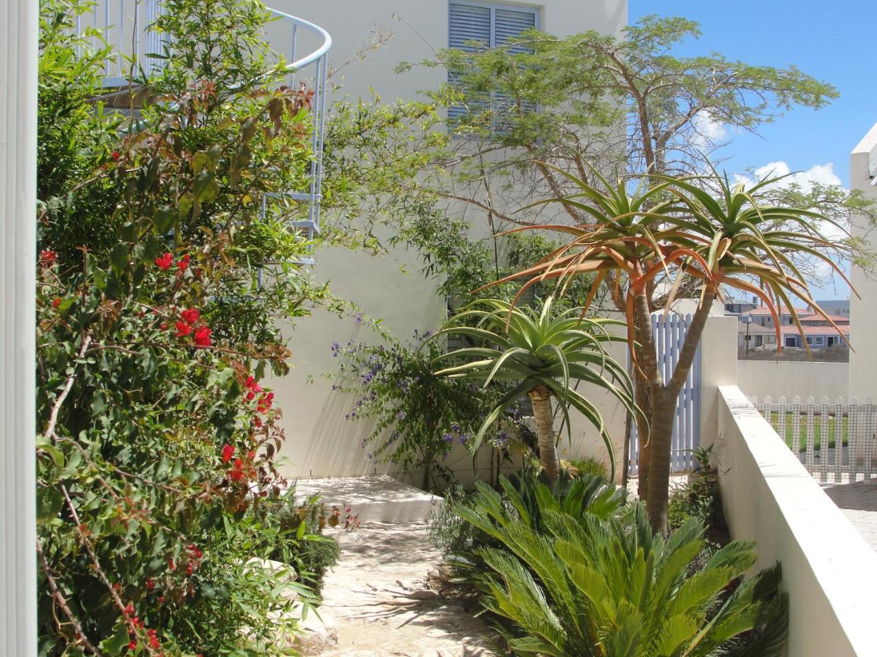 Perfect 10 - 10 To 13 Sleeper Luxury Holiday Home Breakage Deposit Of R2500 Per Weekend Lease Langebaan Extérieur photo