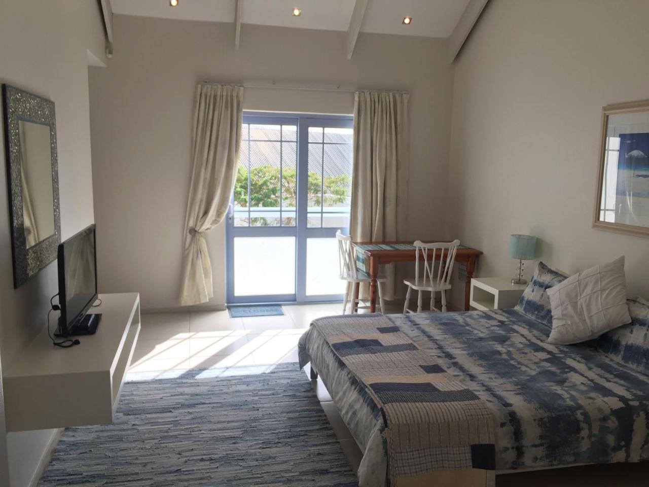 Perfect 10 - 10 To 13 Sleeper Luxury Holiday Home Breakage Deposit Of R2500 Per Weekend Lease Langebaan Extérieur photo