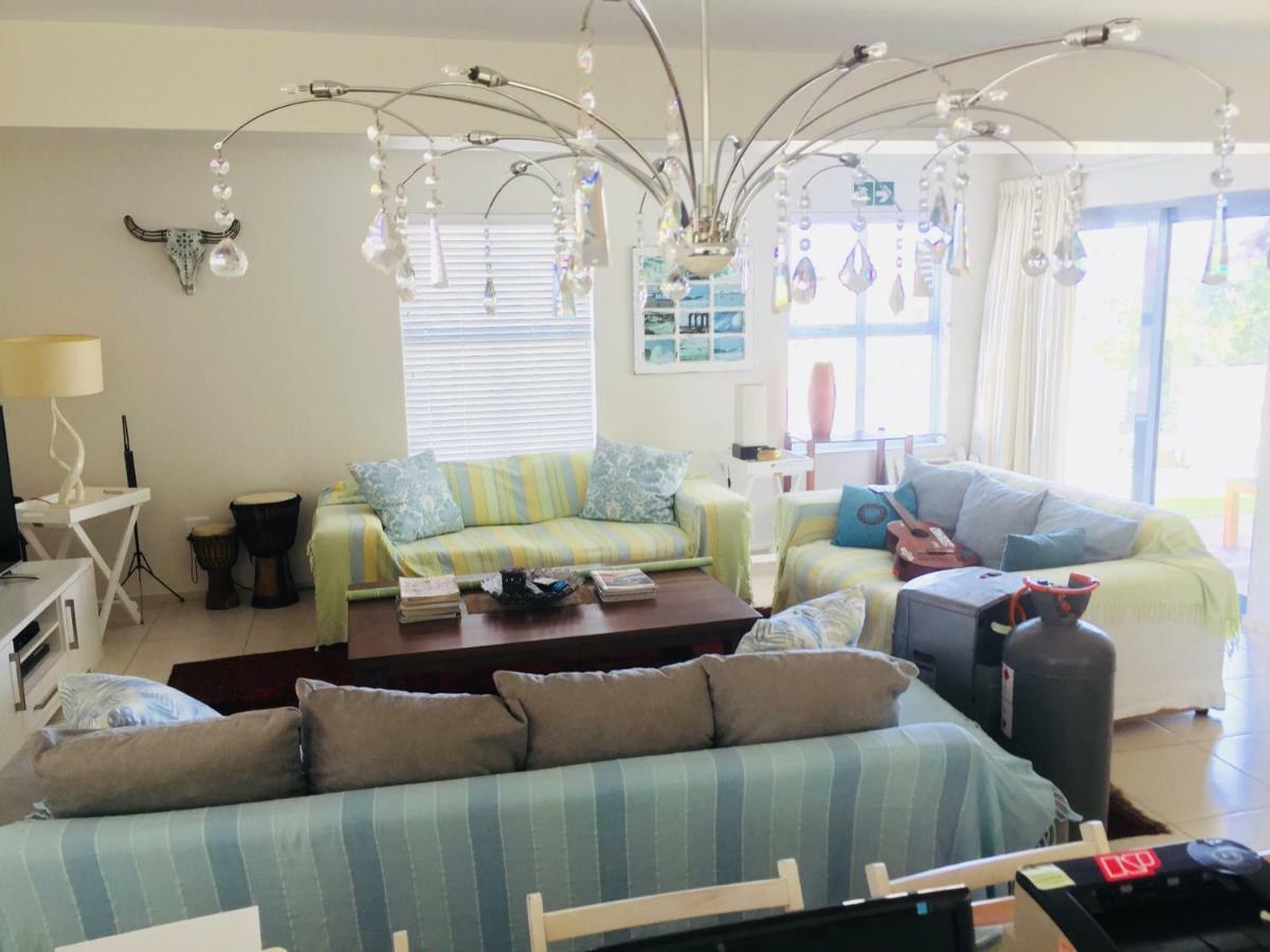 Perfect 10 - 10 To 13 Sleeper Luxury Holiday Home Breakage Deposit Of R2500 Per Weekend Lease Langebaan Extérieur photo